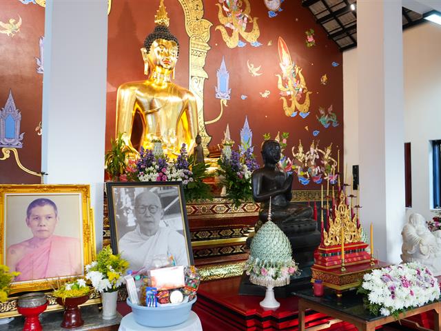 มหาวิทยาลัยพะเยา สืบสานประเพณีตักบาตรเทโวโรหณะ ประจำปี 2568