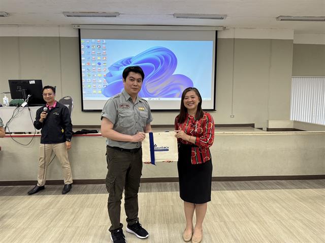 คณะบริหารธุรกิจและนิเทศศาสตร์  