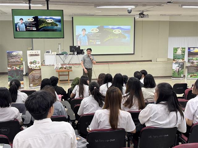 คณะบริหารธุรกิจและนิเทศศาสตร์  