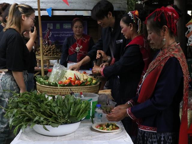 คณะบริหารธุรกิจและนิเทศศาสตร์  