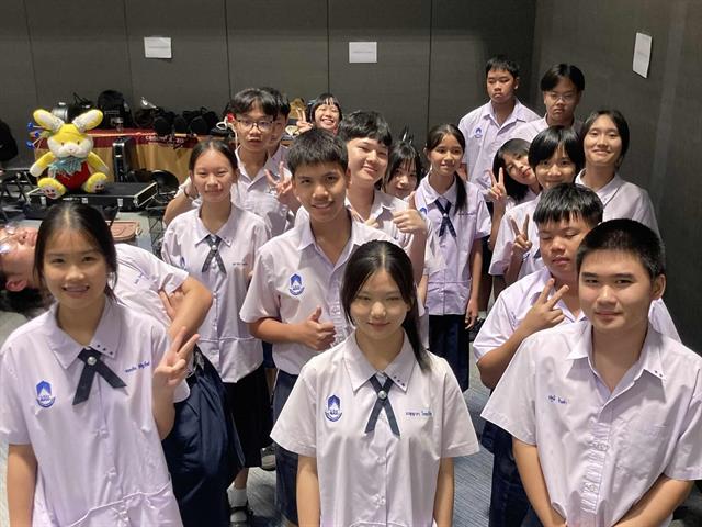 โรงเรียนสาธฺตมหาวิทยาลัยพะเยา