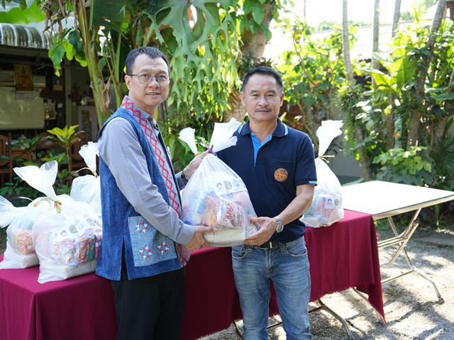 มหาวิทยาลัยพะเยาสืบสานประเพณีตานต้อด ประจำปี 2568 เสริมสร้างความเข้มแข็งด้านคุณธรรมและธรรมาภิบาลในหน่วยงาน ร่วมกับ ชุมชนตำบลแม่กา