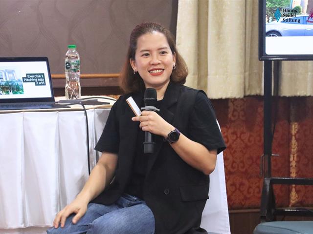 คณะรัฐศาสตร์และสังคมศาสตร์ 