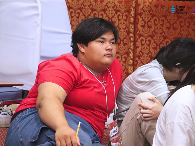 คณะรัฐศาสตร์และสังคมศาสตร์ 