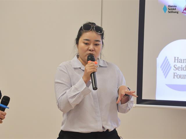 คณะรัฐศาสตร์และสังคมศาสตร์ 