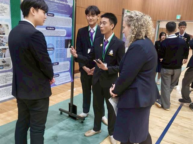 โรงเรียนสาธฺตมหาวิทยาลัยพะเยา