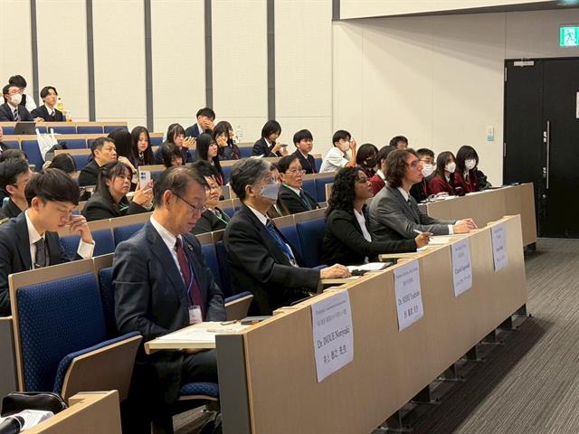 โรงเรียนสาธฺตมหาวิทยาลัยพะเยา