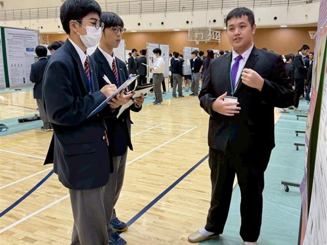 โรงเรียนสาธฺตมหาวิทยาลัยพะเยา