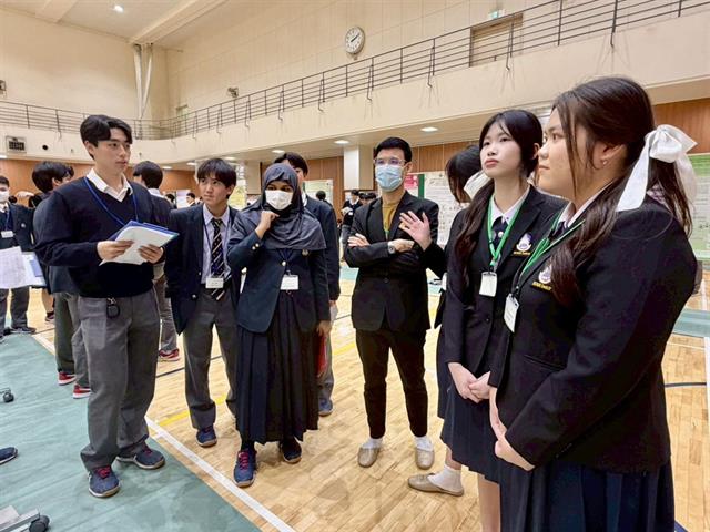 โรงเรียนสาธฺตมหาวิทยาลัยพะเยา