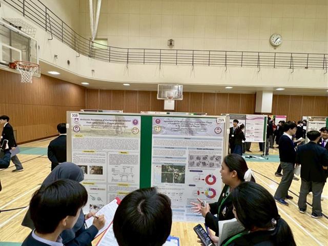 โรงเรียนสาธฺตมหาวิทยาลัยพะเยา