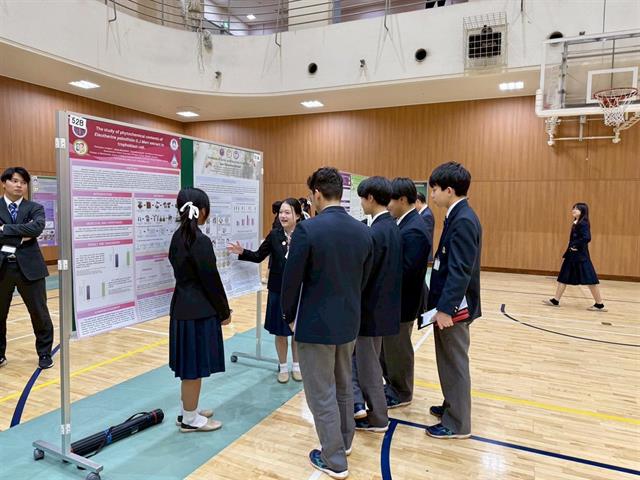 โรงเรียนสาธฺตมหาวิทยาลัยพะเยา