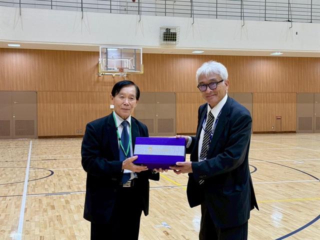 โรงเรียนสาธฺตมหาวิทยาลัยพะเยา