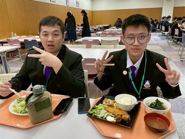 โรงเรียนสาธฺตมหาวิทยาลัยพะเยา