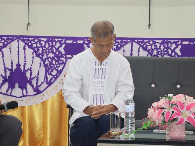 คณะรัฐศาสตร์และสังคมศาสตร์ 