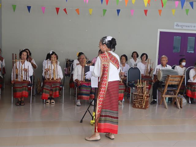 คณะรัฐศาสตร์และสังคมศาสตร์ 