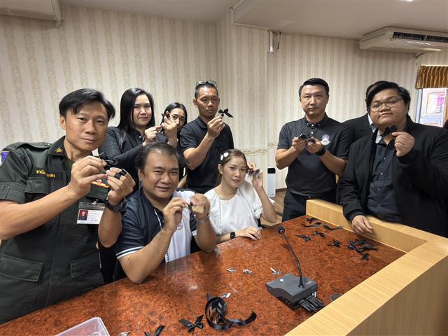 มหาวิทยาลัยพะเยาทำโบว์สีดำไว้อาลัย