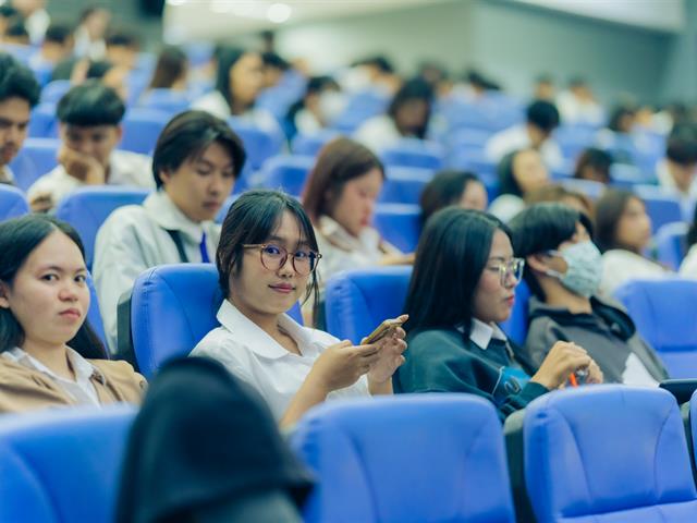 ฝึกงานวิชาชีพนักกฎหมาย