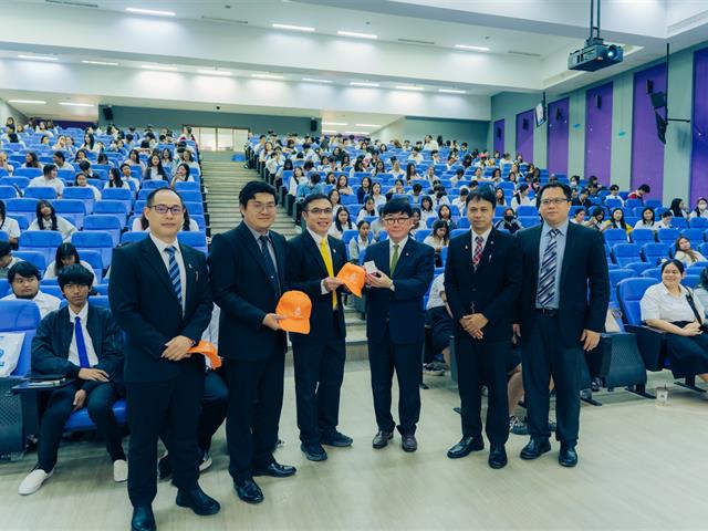 ฝึกงานวิชาชีพนักกฎหมาย