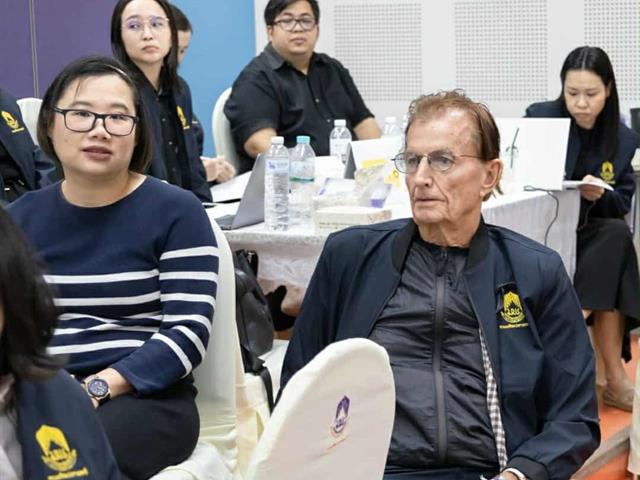 คณะศิลปศาสตร์ มหาวิทยาลัยพะเยา จัดอบรมเชิงปฏิบัติการเรื่อง Outcome-Based Education (OBE) เพื่อพัฒนาการศักยภาพบุคลากรสายวิชาการ