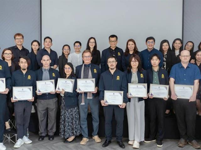 คณะศิลปศาสตร์ มหาวิทยาลัยพะเยา จัดอบรมเชิงปฏิบัติการ “Outcome-Based Education (OBE)” สำหรับคณาจารย์ชาวต่างชาติ