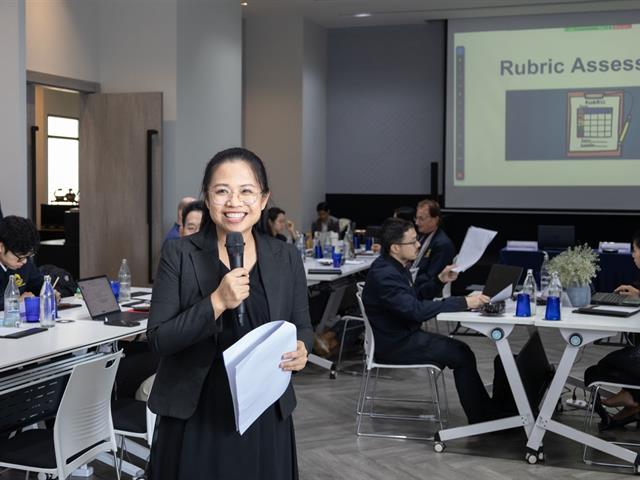 คณะศิลปศาสตร์ มหาวิทยาลัยพะเยา จัดอบรมเชิงปฏิบัติการ “Outcome-Based Education (OBE)” สำหรับคณาจารย์ชาวต่างชาติ