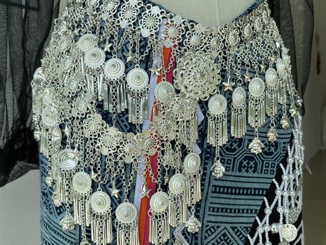 นิทรรศการศิลปนิพนธ์  "ผลิบานตามรอยราก" EXHI BITION ART THESIS 2025