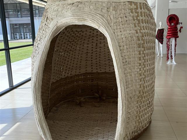 นิทรรศการศิลปนิพนธ์  "ผลิบานตามรอยราก" EXHI BITION ART THESIS 2025