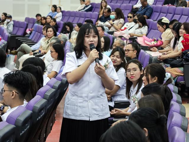 พิธีมัชฌิมนิเทศและมอบเสื้อกาวน์คณะเภสัชศาสตร์ ประจำปีการศึกษา 2568