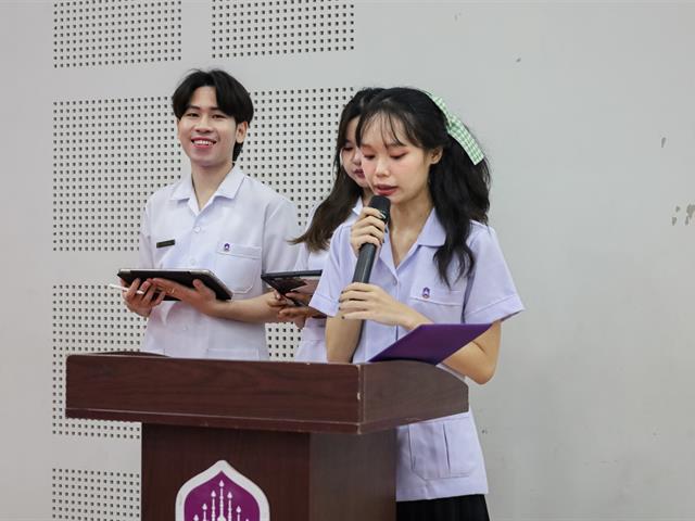 พิธีมัชฌิมนิเทศและมอบเสื้อกาวน์คณะเภสัชศาสตร์ ประจำปีการศึกษา 2568