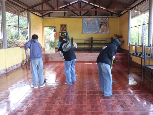 รร.บ้านอมลาน (6).JPG