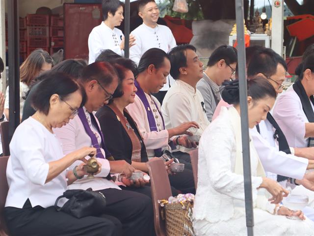 คณะรัฐศาสตร์และสังคมศาสตร์ 