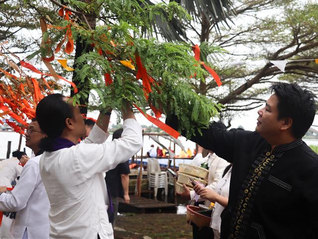 คณะรัฐศาสตร์และสังคมศาสตร์ 