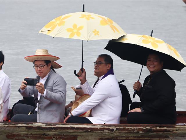 คณะรัฐศาสตร์และสังคมศาสตร์ 