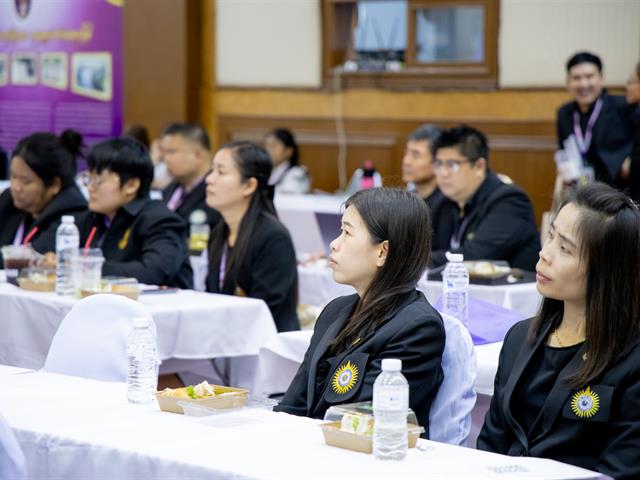 มหาวิทยาลัยพะเยาร่วมเสวนา “อพ.สธ. กับงานวิจัย นวัตกรรมบนฐานทรัพยากรไทย: หวนดูทรัพย์สิ่งสินตน” ตอกย้ำบทบาทการขับเคลื่อนงานวิจัยและนวัตกรรม