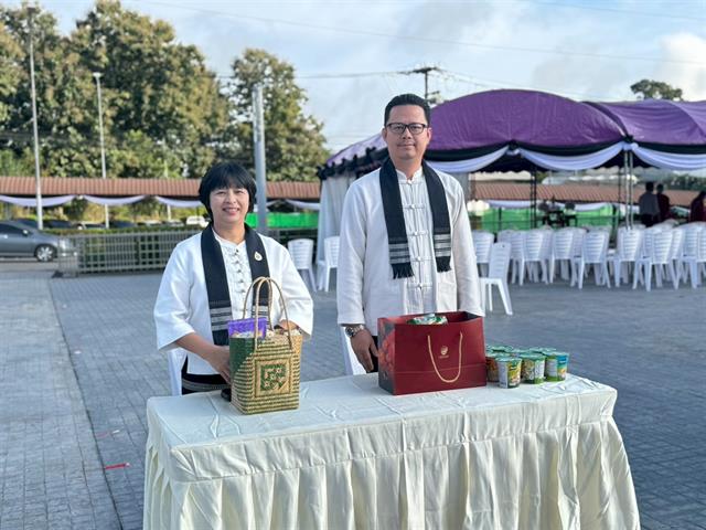 มหาวิทยาลัยพะเยาจัดพิธีตักบาตรถวายเป็นพระราชกุศลปัณรสมวาร  15 วัน  สมเด็จพระนางเจ้าสิริกิติ์ พระบรมราชินีนาถ พระบรมราชชนนีพันปีหลวง 