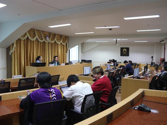 ประชุมคณะกรรมการด้านกิจการนิสิต