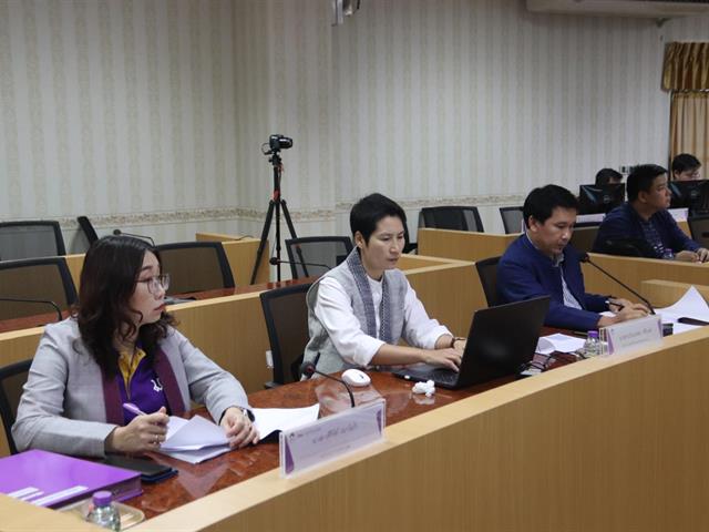 ประชุมคณะกรรมการด้านกิจการนิสิต