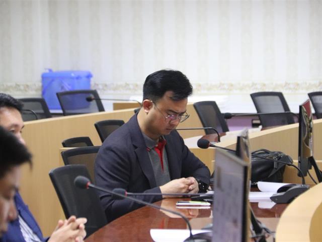 ประชุมคณะกรรมการดำเนินงานกองทุนเพื่อนิสิต