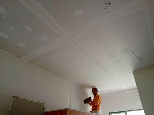 ปรับปรุงอาคารหอพัก มพ. (หอเขียว)