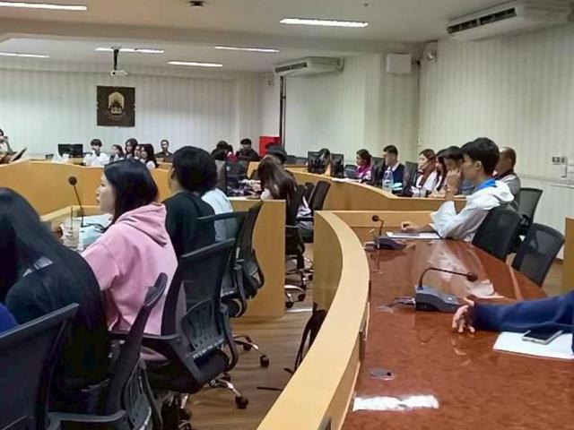 กองกิจการนิสิต จัดปฐมนิเทศนิสิตจ้างงาน