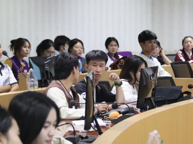 กองกิจการนิสิต จัดปฐมนิเทศนิสิตจ้างงาน