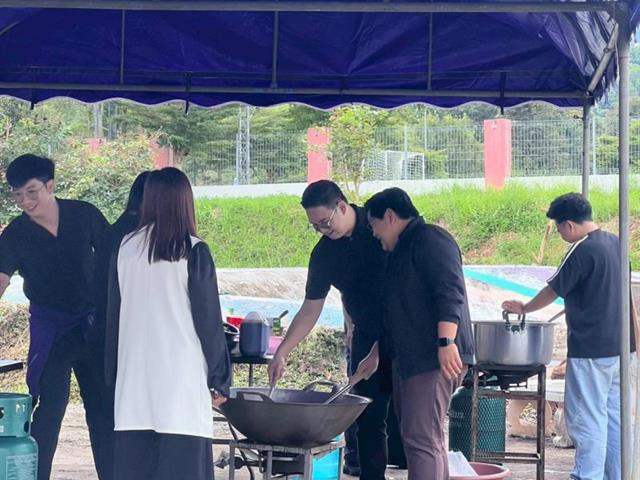 โรงครัวอิ่มไจ๋จัดโครงการ "ปั๋นกั๋นกิ๋น"