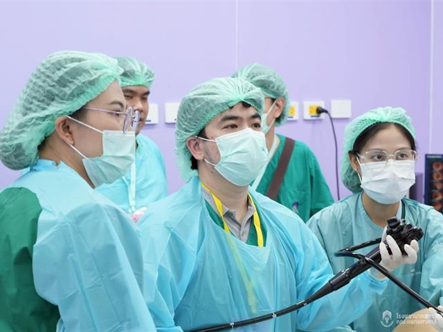 ส่องกล้องสัญจรคัดกรองมะเร็งลำไส้ใหญ่