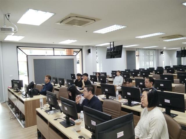 สาขาวิชาภาษาจีน คณะศิลปศาสตร์ ต้อนรับคณบดีวิทยาลัยนานาชาติ ไทย–จีน เพื่อการจัดการ มหาวิทยาลัยหอการค้าไทย