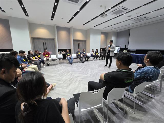 พัฒนาภาวะผู้นำและการสื่อสารเชิงกลยุทธ์