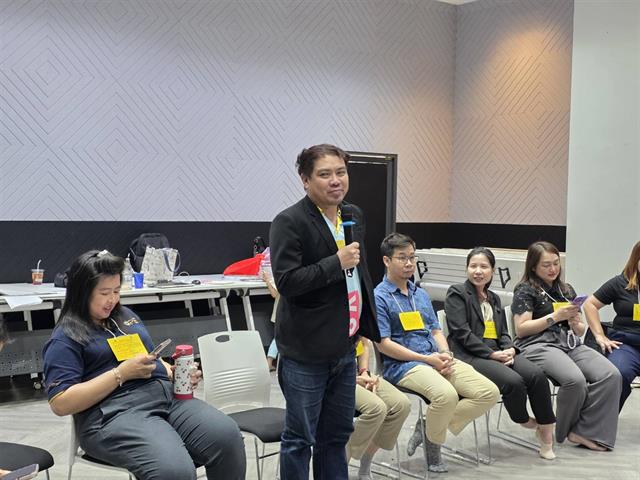 พัฒนาภาวะผู้นำและการสื่อสารเชิงกลยุทธ์