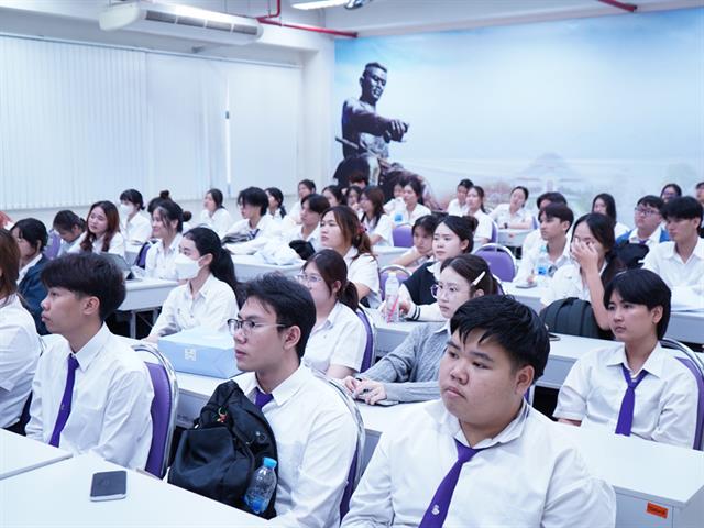 นิสิตพบอาจารย์ที่ปรึกษาวิชาการ ประจำปีภาคศึกษา 2/2568