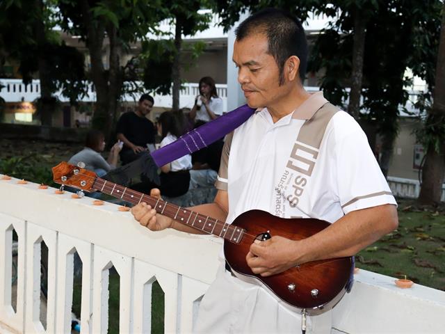 คณะรัฐศาสตร์และสังคมศาสตร์ 