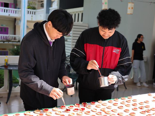 คณะรัฐศาสตร์และสังคมศาสตร์ 