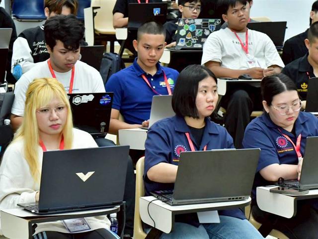 คณะวิศวกรรมศาสตร์ มพ. เข้าร่วมแข่งขัน TESA Top Gun Rally 2025 ประชันทักษะสมองกลฝังตัวในสนามระดับประเทศ